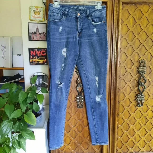 Old Navy Mid-Rise ROCKSTAR Distressed Skinny Jeans - Darkwash, Size 4 - Picture 15 of 15